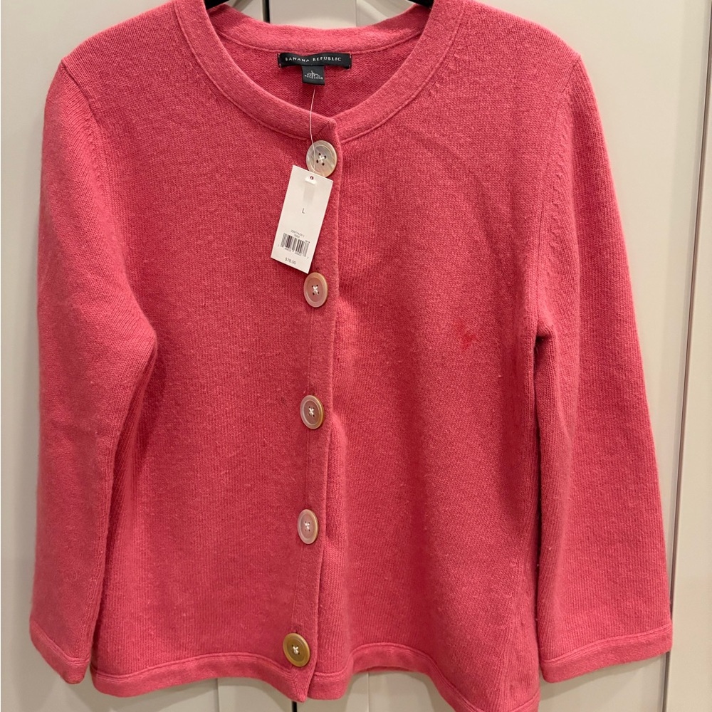 Banana Republic Vintage Style Big Button Sweater SZ Large Read Description